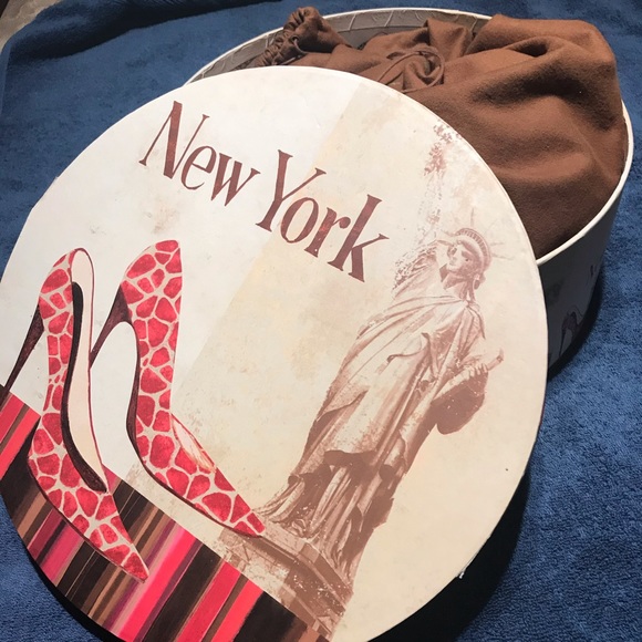 Gucci Genuine  Black Leather Bag Almost New - Picture 11 of 14